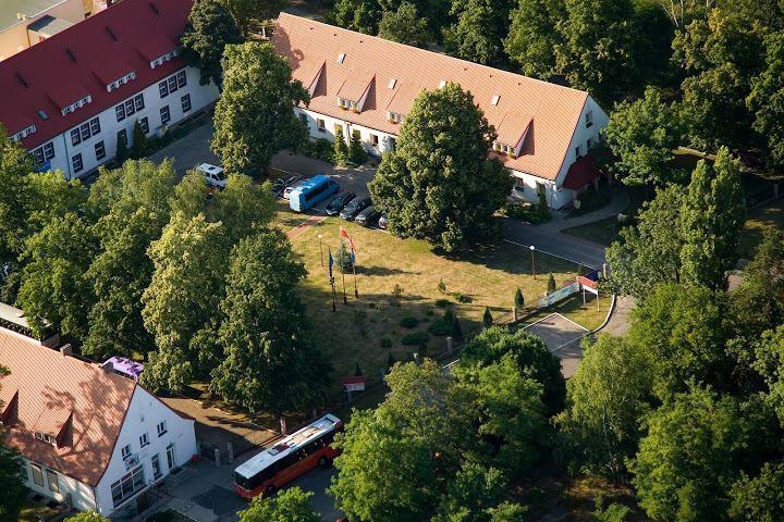 Отель Chrobry Szprotawa Экстерьер фото