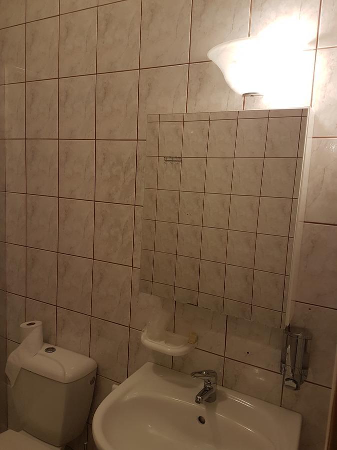 Отель Chrobry Szprotawa Экстерьер фото